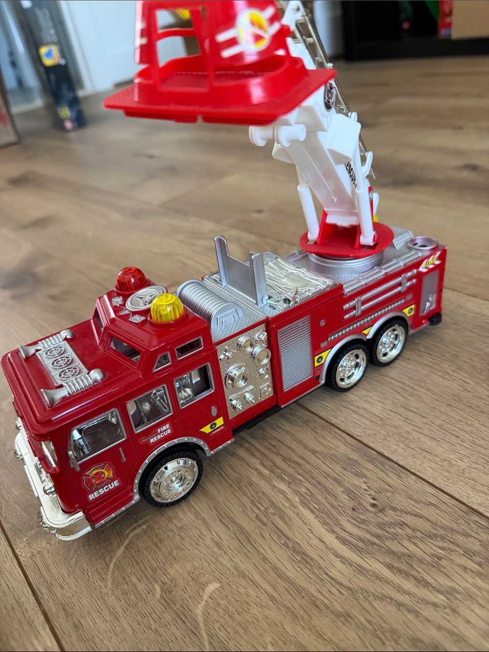 Lot of 6 different toy vehicles - Picture 13 of 16